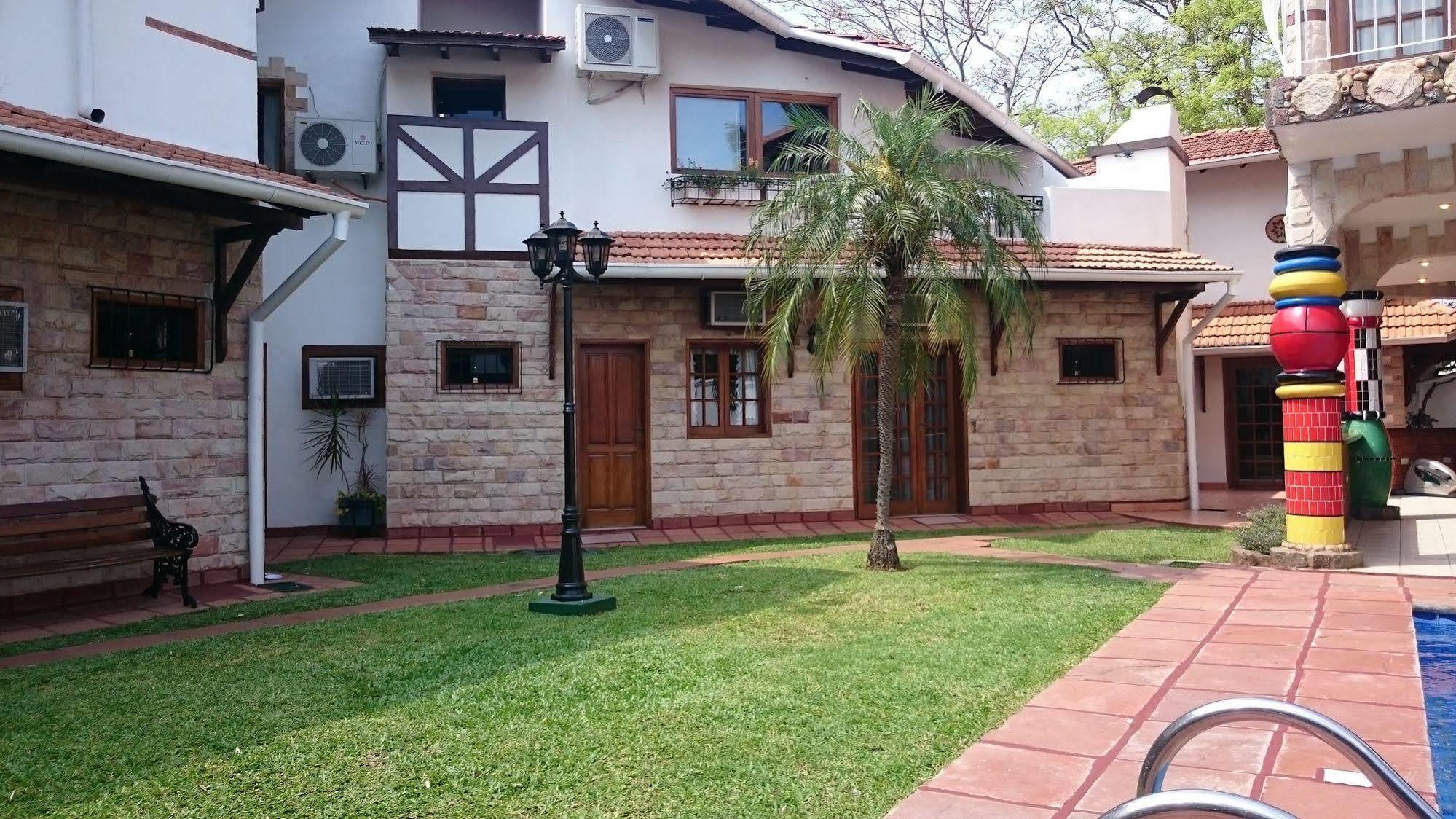 Apart Hotel Porta Westfalica Асунсьон Экстерьер фото
